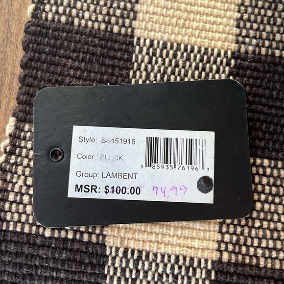 GUESS duffle/purse - Picture 10 of 11